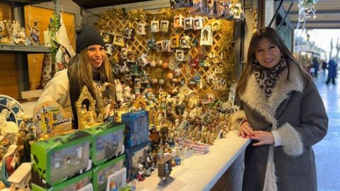 La concejala de Econom�a, Transformaci�n Digital y Pol�ticas Sociales, Leticia Gonz�lez, en uno de los puestos del Mercado de Navidad
