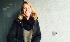 <span lang= es-es >Con �nimo de trabajar a los 61 a�os</span>. Chus, de Pontevedra, es licenciada en Historia. Nunca lleg� a ejercer la docencia aunque asegura que le hubiese gustado. Lo que s� hizo fue criar a seis hijos. Busca una oportunidad laboral por dos cosas: por la econom�a y dado que se siente activa. <span lang= es-es >fotos </span>