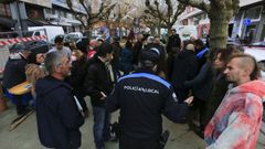 La Polic�a Local tuvo que intervenir el primer d�a de la fallida Feira de As Fonti�as