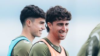 Hugo Gonz�lez es la gran novedad en una convocatoria del Celta para Villarreal en la que repite Andr�s Anta��n.