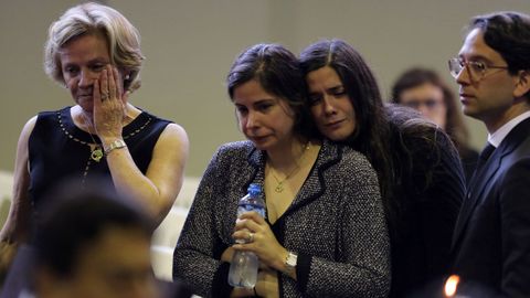 Luciana Garc�a, hija del expresidente Alan Garc�a, ley� la misiva que dej� su padre antes de suicidarse