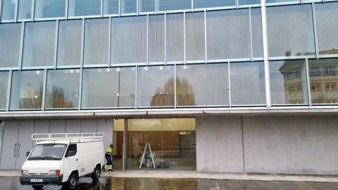Los operarios ya están poniendo a punto el nuevo auditorio de Lugo