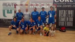 El Ferrolterra de veteranos de balonmano se impuso en el torneo celebrado en Lal�n
