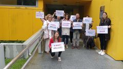 Beatriz Polledo junto a otros cargos del PP