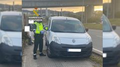 Los agentes dieron el alto al veh�culo en un control realizado en A Coru�a