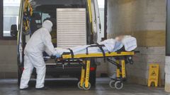 Traslado de un paciente entre las �reas del Naval y el Marcide