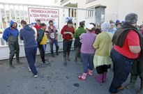 Los mariscadores, en la imagen, son un colectivo muy perjudicado por el deficiente estado de la r�a. 