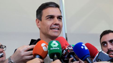 S�nchez hizo el anuncio a la presna antes de su reuni�n con representantes de diversos sectores culturales