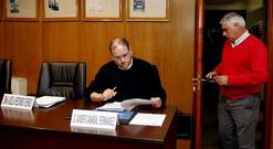 Jes�s Sanju�s (derecha) apoy� la propuesta de Canabal para revisar el contrato del agua.