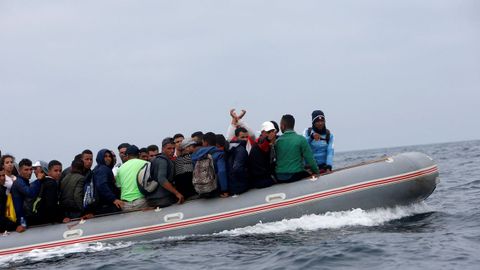 Ven�an cruzando el Estrecho de Gibraltar desde Marruecos