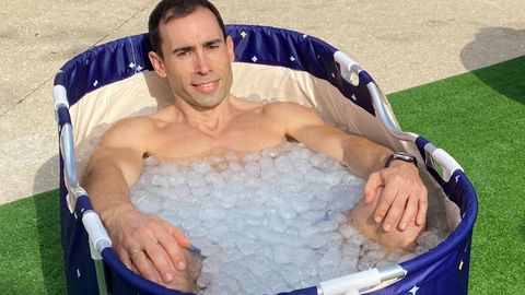 Marcos Vázquez, durante una de las sesiones de inmersión en agua helada