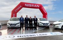 Cyasa entrega de los 30 modelos LEAF 100% elctricos a la empresa Guppy