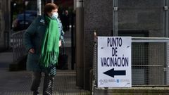 Punto de vacunaci�n contra el covid en el centro de salud del Ventorrillo, en A Coru�a