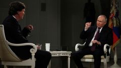 Putin durante la entrevista que le realiz Turcker Carlson, el periodista norteamericano despedido de la Fox por difundir bulos