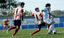 Los estradenses no pudieron superar ayer al Alondras en San Marti�o en los cuartos de final. 