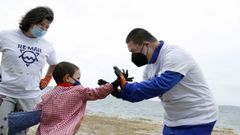 voz natura colegio santa baia Y AMICOS EN LA PLAYA DE BARRA�A