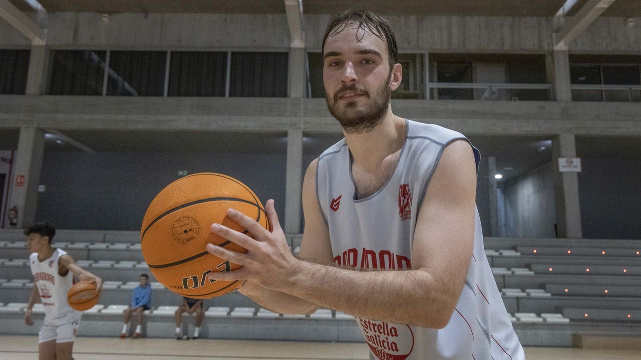 Álex Galán, pívot del Obradoiro: «Esperemos que el año que viene haya más equipos gallegos en ACB»