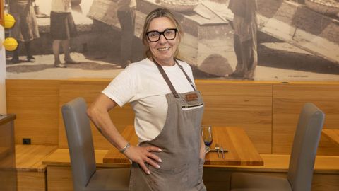 Marisol Caama&ntilde;o Andrade ejerce de camarera en A Lonxa D'&Aacute;lvaro.