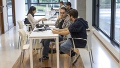 La USC contina siendo la principal cantera gallega de cientficos. En la imagen, un grupo de investigadores del Igfae