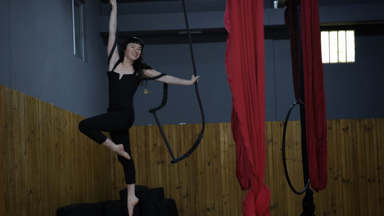 Davinia Rico: «La primera vez que me subí al trapecio, ya nunca quise bajarme»
