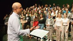Un momento del ensayo de Ourencanto.