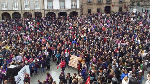 Concentraci�n del 8M en Avil�s