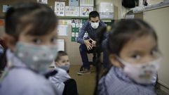 En el CEIP Raquel Camacho de A Coru�a el comportamiento de los ni�os de infantil ante la pandemia es excelente, reconocen sus profesores