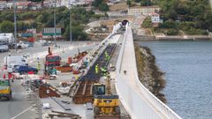 Avanzan los trabajos de la superestructura de la plataforma del tren al puerto.