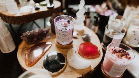 Crea velas ritualizadas con productos naturales