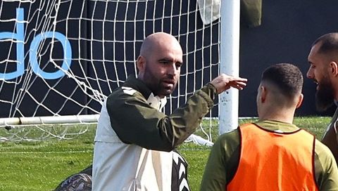 El entrenador del Celta, Claudio Gir&aacute;ldez, en el entrenamiento de este s&aacute;bado.