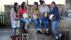 O grupo Cinco en Zocas ofrecer unha charla concerto o da 16