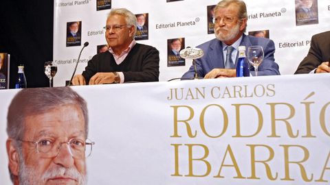 Juan Carlos Rodrguez Ibarra, junto a Felipe Gonzlez, en la presentacin de un libro.Juan Carlos Rodrguez Ibarra, junto a Felipe Gonzlez, en la presentacin de un libro