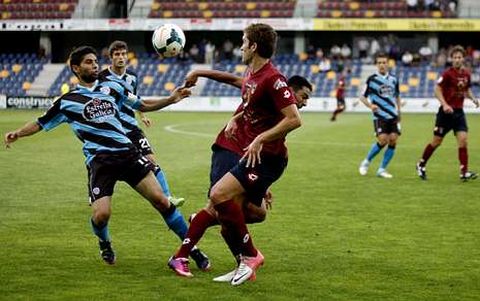 Luismi -en la imagen, en el partido frente al Lugo- se qued� fuera de la lista ante el Choco.