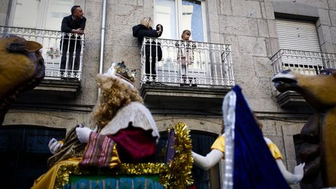 Cabalgatas de Reyes de Ourense.Cientos de personas se congregaron en las calles de Xinzo para recibir a los Reyes Magos
