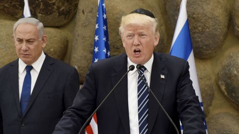 Trump, durante su visita al Museo del Holocausto de Jerusal�n, el pasado 23 de mayo