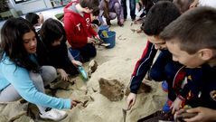 Los ni�os de Teo se convierten en arque�logos
