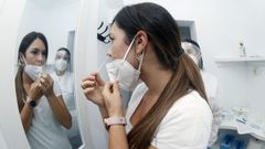 En la farmacia Tato Lobo de A Pobra comenzaron a certificar los test de ant�genos