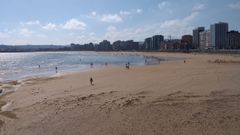 Playa de San Lorenzo, en Gij�n