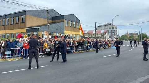 Las fuerzas de seguridad, minutos antes de la llegada del Rey Felipe VI