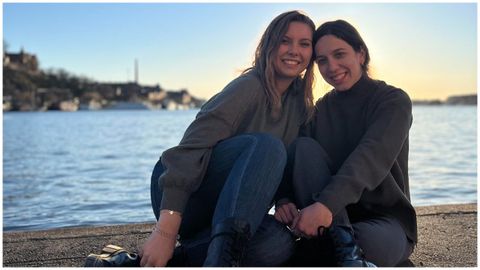 Las coruñesas Sandra y Marta (en la foto, en Estocolmo) están acabando su Erasmus en Podnan.