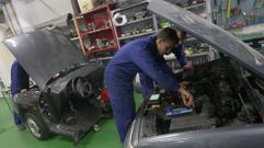 Imagen de archivo de un taller de automoci�n del CIFP Ferrolterra