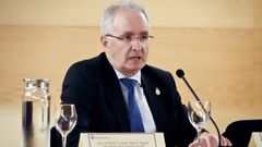 El ginec�logo Isidro Lago, presidente del Colegio Oficial de M�dicos de Pontevedra, en una imagen de archivo