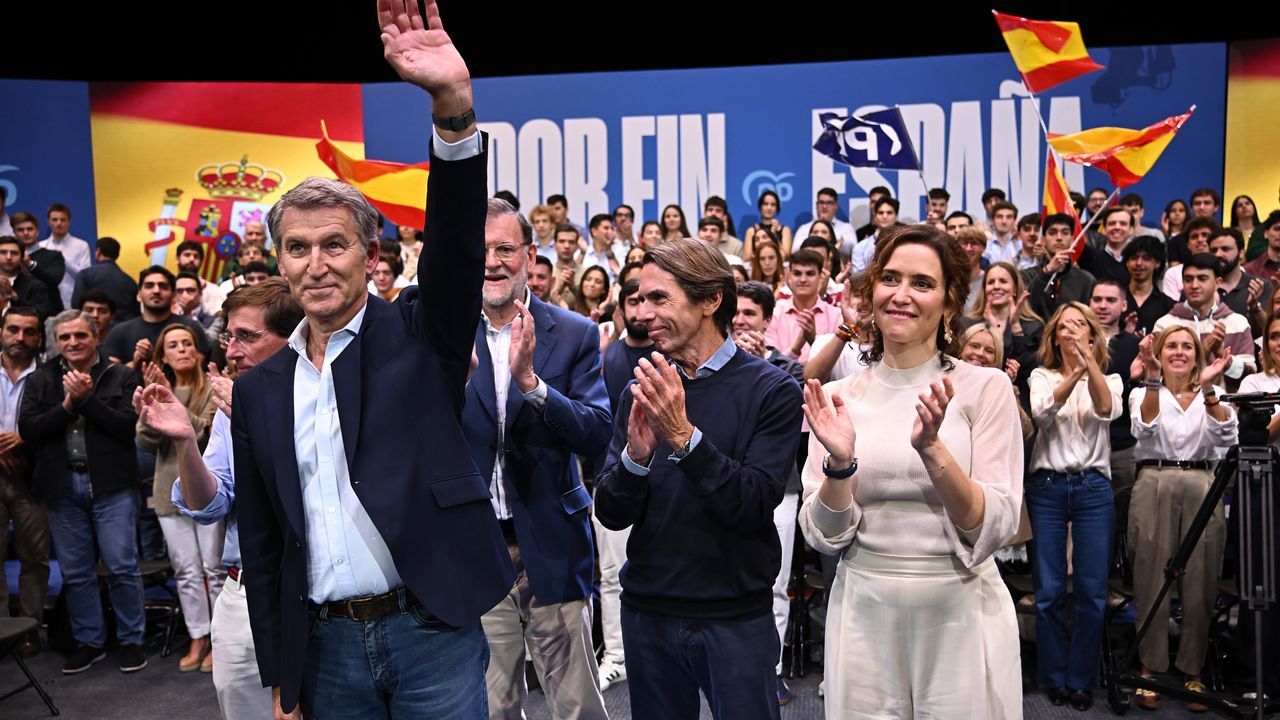 Feijoo promete gobernar «con la verdad por delante» e imprimir a España un «cambio sereno, pero contundente»