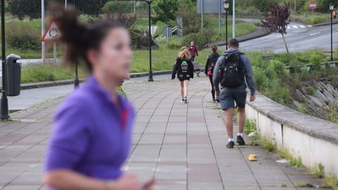 Gante haciendo deporte y caminando esta ma�ana por Ferrol