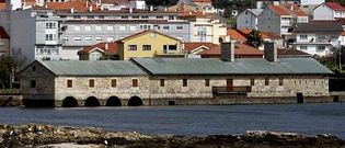 El edificio emplazado en el t�rmino ribeirense se complet� con la puesta en marcha de un centro de interpretaci�n de molinos de marea.