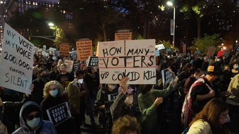 Decenas de arrestados en Nueva York en las protestas contra el ...
