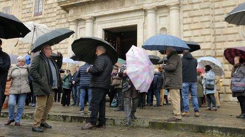 Entre los asistentes al funeral por �ngel Vega hab�a muchos vecinos de Sober y Pant�n