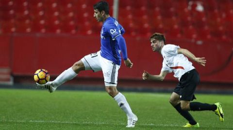 Sal Berjn en el Sevilla Atltico-Oviedo de la ida