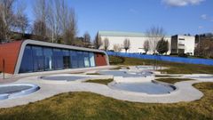 Caldas do Mi�o con las piscinas y el vestuario preparado