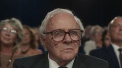 Anthony Hopkins aporta una interpretaci�n s�lida en este biopic hist�rico.